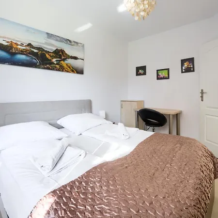 Jantar, Sun & Snow *